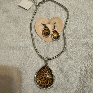 Leopard Print Pendant Necklace and Earring Set